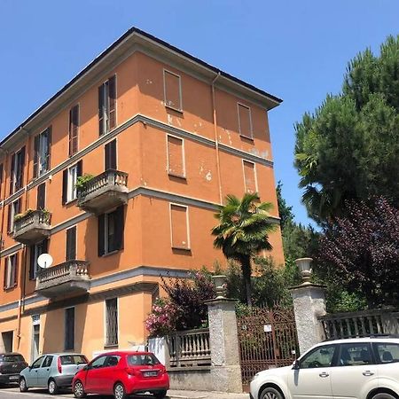 Mazzini Apartment Arona Bagian luar foto