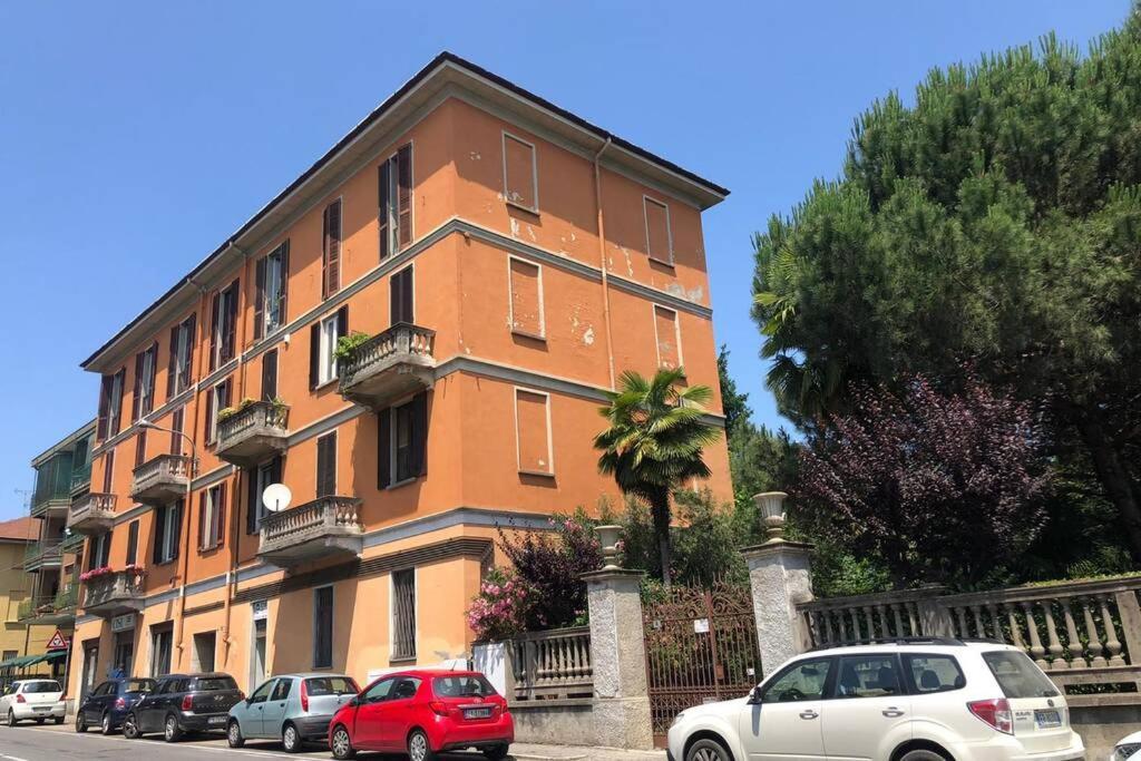 Mazzini Apartment Arona Bagian luar foto